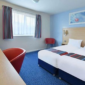 Travelodge Stonehouse